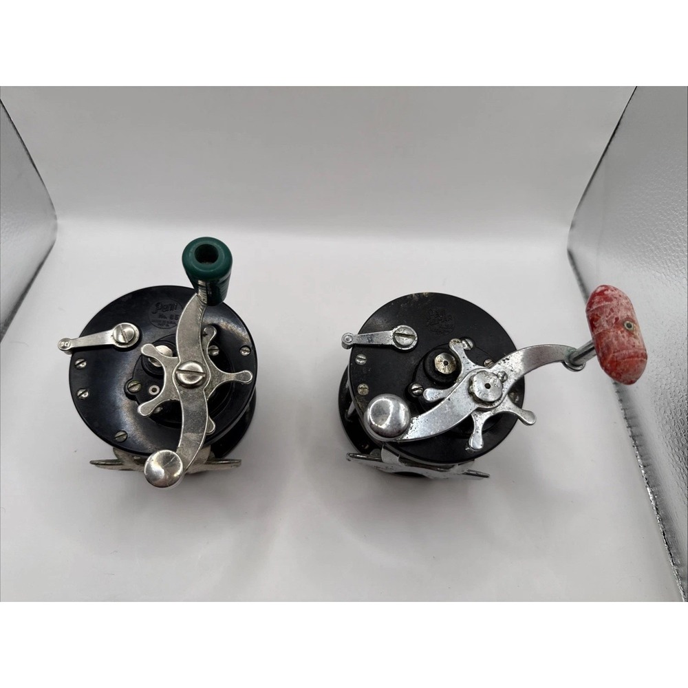 2x Vintage Penn Peer No. 285 & No.85 Fishing Reel Lot Red Handle USA
